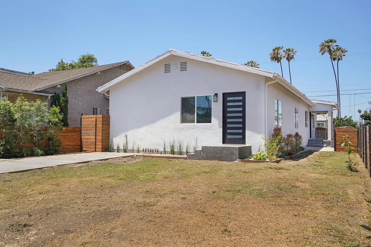 Building Photo - 5121 Cimarron St