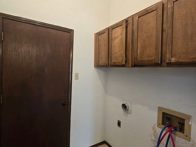 4536 General Maloney Cir — Photo 24