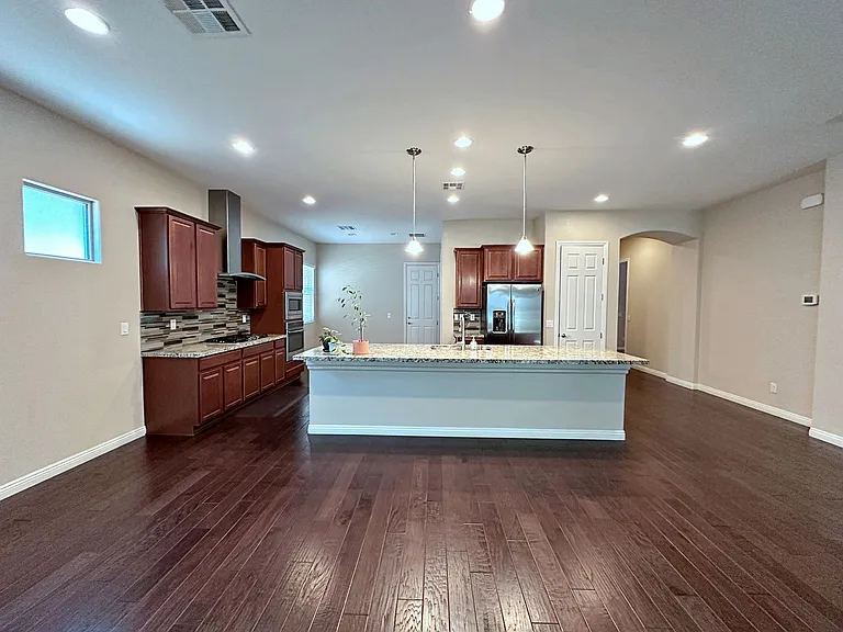 71 Newton Ridge Way — Photo 12