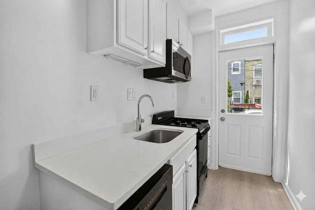 5 bed, $6,969 — Photo 4