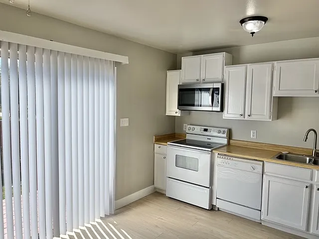 2 bed, 1572 sqft, $1,495 — Photo 2