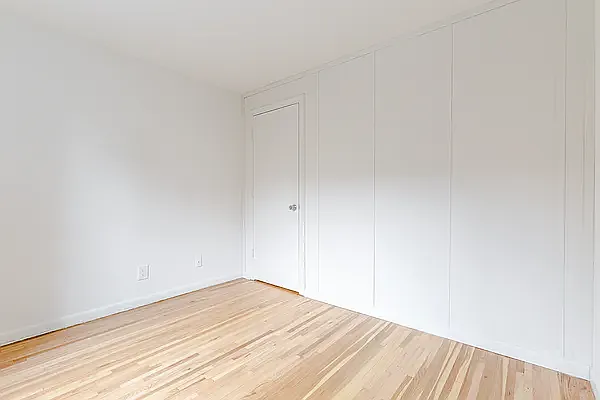 Rented by MNS | media 6