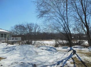 855 Pierce Rd, Chelsea, MI 48118