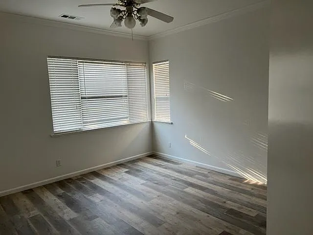 4047 Strolling Ct — Photo 6