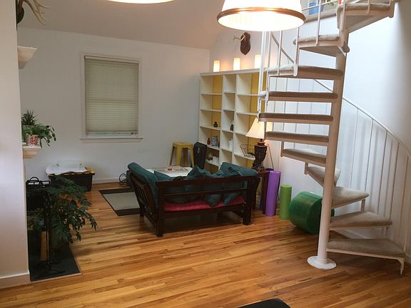 Spacious high ceiling living & dining room