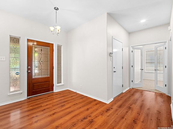 4th image of 4839 Osborn Glade