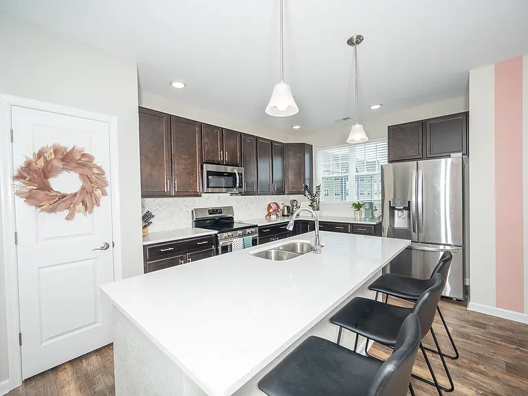 1744 Vankar Dr — Photo 5