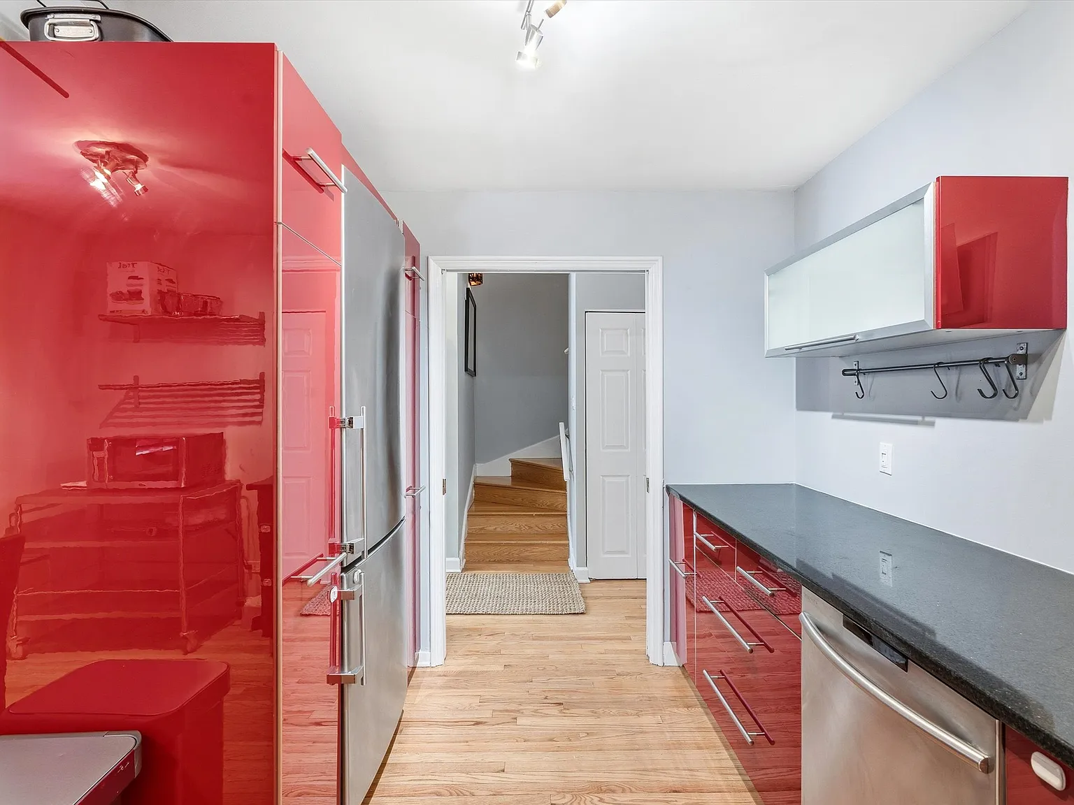 1610 N Larrabee St — Photo 4