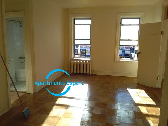 1st image of 4206 Carpenter Ave #B2