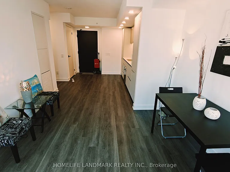 609 Sherbourne St #1603 — Photo 4