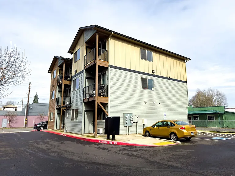 Ames Creek Apartments — Photo 29