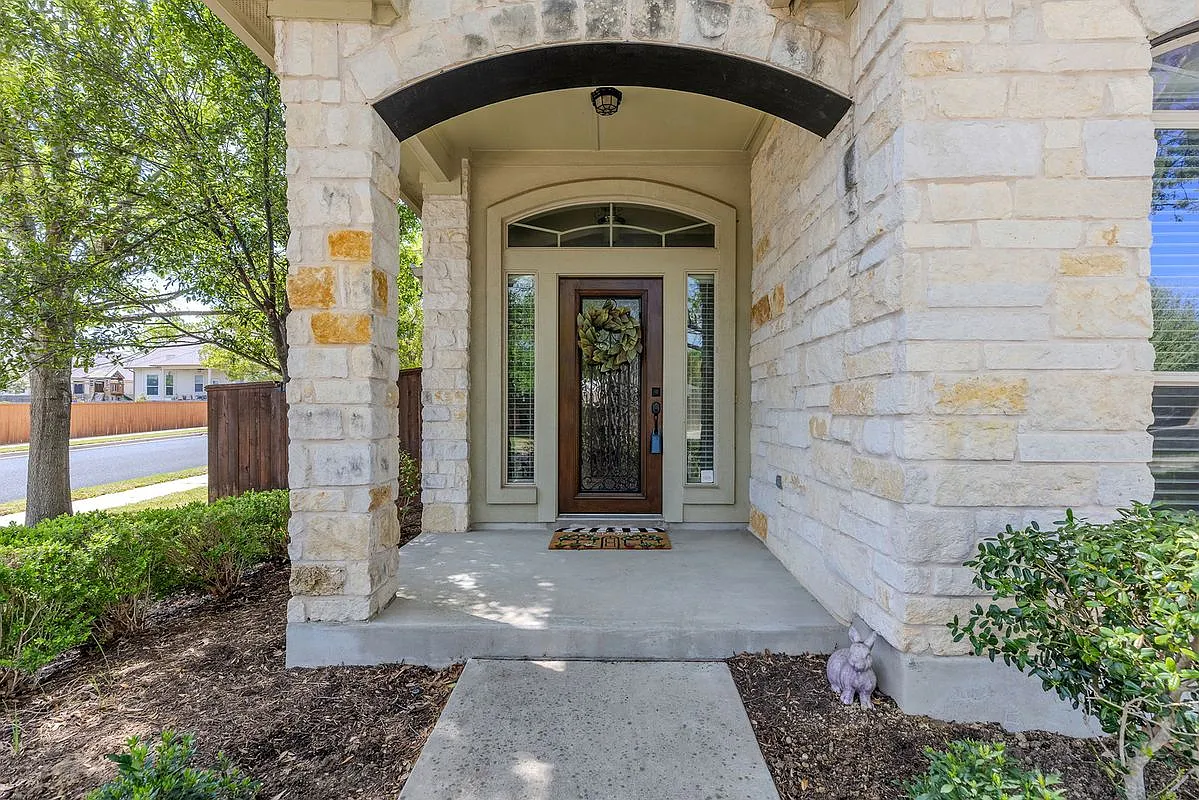 Building Photo - 1621 Westmeadow Trl