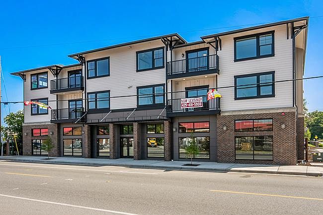 1st image of 161 Lincoln Ave #201