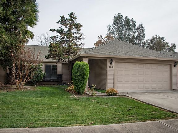 2nd image of 462 Villa Woods Dr