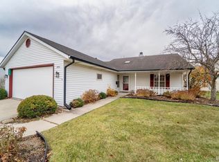 2908 Wood Knoll Ln, Fort Wayne, IN 46804