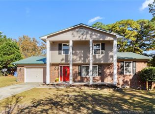 6894 Baystone Rd, Fayetteville, NC 28314