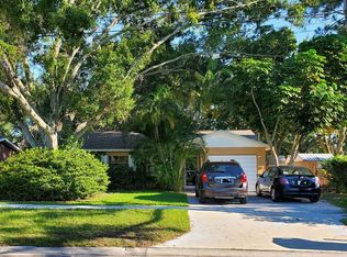 2213 S Lagoon Cir, Clearwater, FL 33765