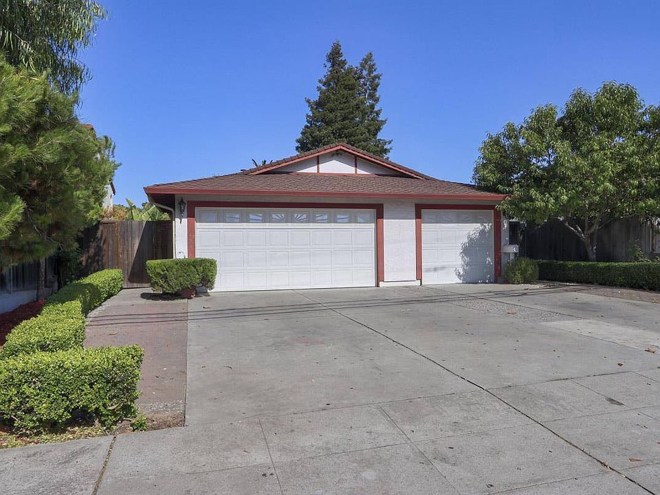 1st image of 426 N Bayview Ave