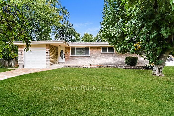 1st image of 8713 Carmel Ct