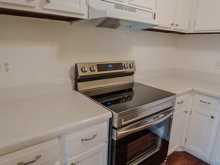 6147 Edsall Rd #N — Photo 10