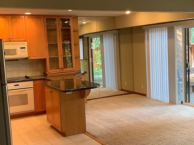 Dining room with mirror