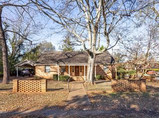 306 Oak St, Talladega, AL 35160