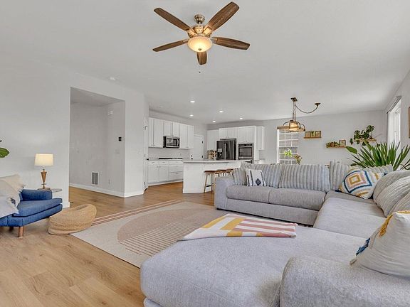 5th image of 2080 Sicily Cir