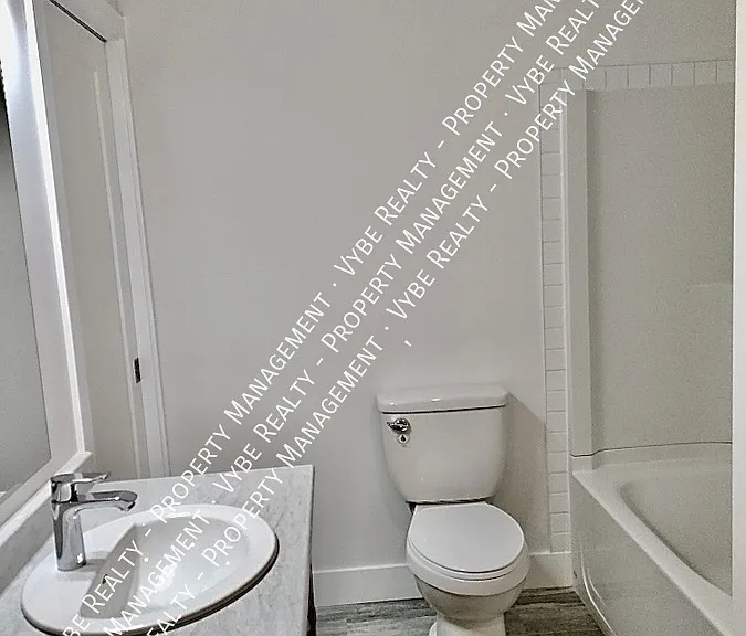 2248 Gladwin Rd #BASEMENT — Photo 4