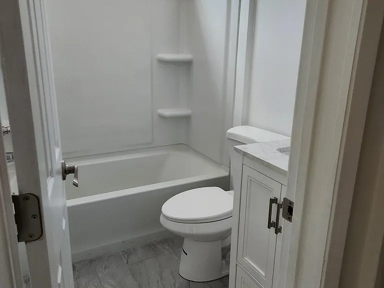 2717 Orchard Ave #9 — Photo 7