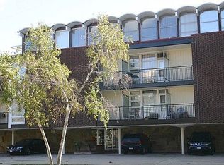 6121 W Higgins Rd #B4, Chicago, IL 60630
