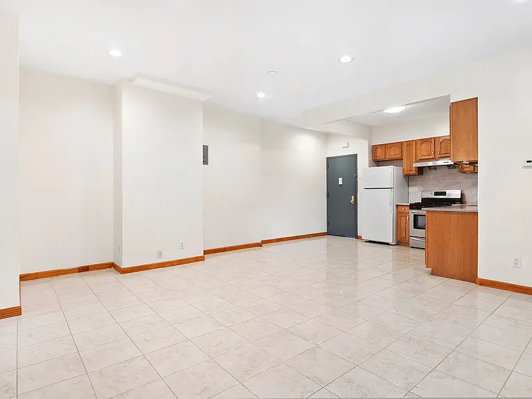 74 Sherman St #2L — Photo 2