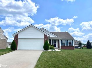 5351 Northwood Rd, Grand Blanc, MI 48439