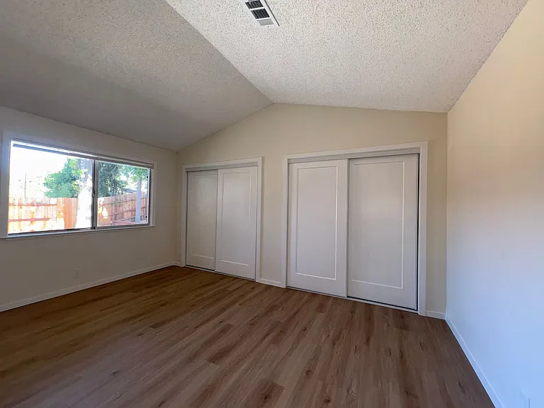 1006 Longspur Dr — Photo 13