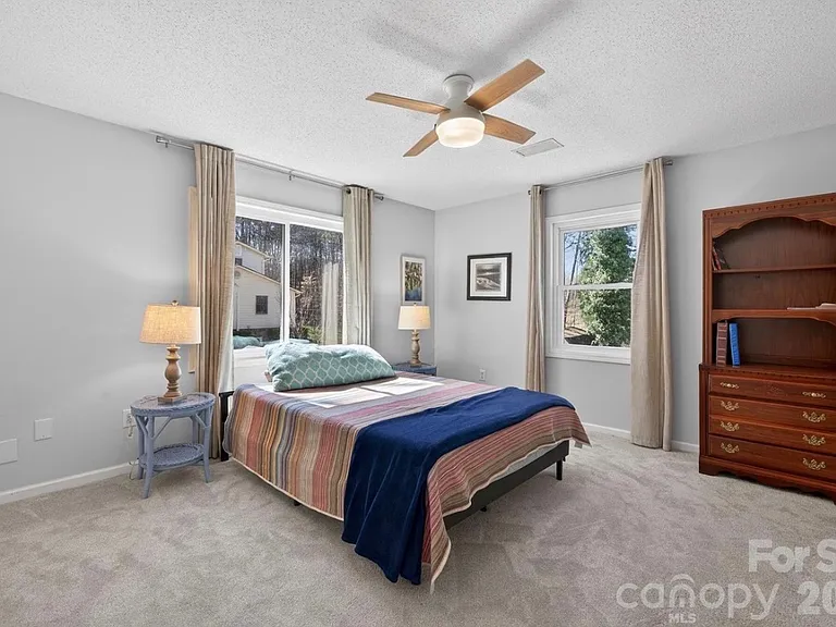 1665 Sherwood Ct — Photo 12