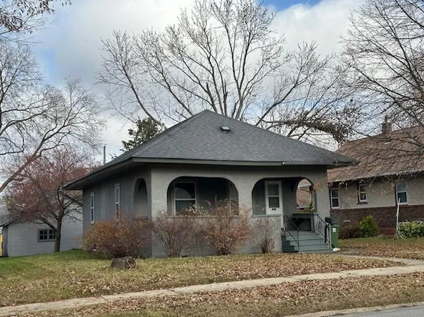 315 4th Ave, Charles City, IA 50616