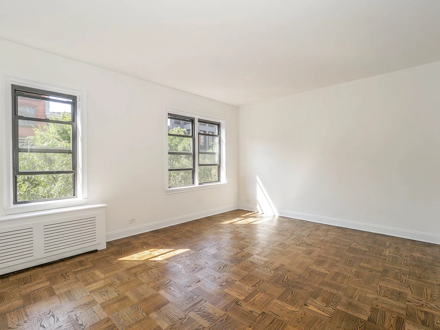 235 West 22nd Street — Photo 3