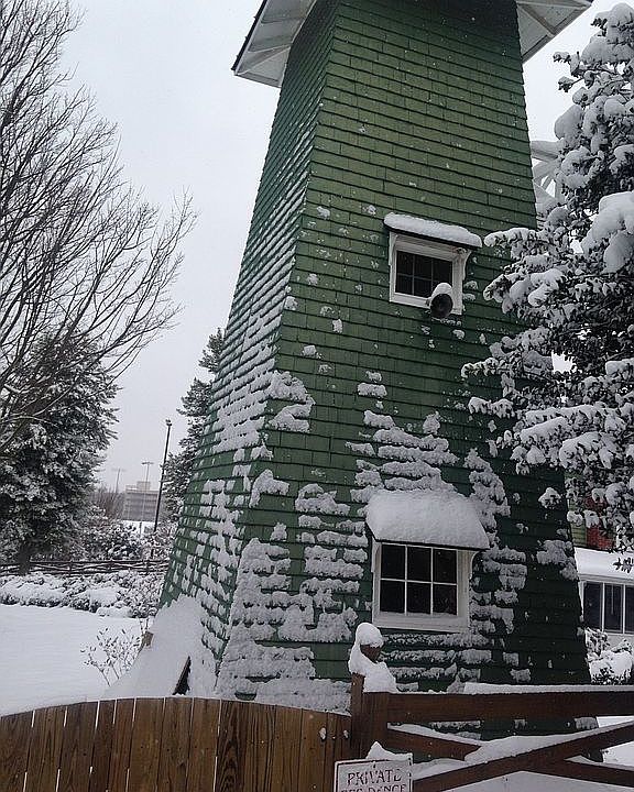 1st image of 2322 Dale Dr