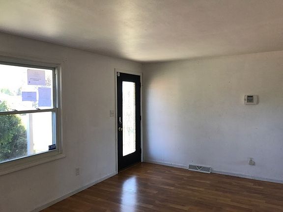 4th image of 144 Mellwood Dr