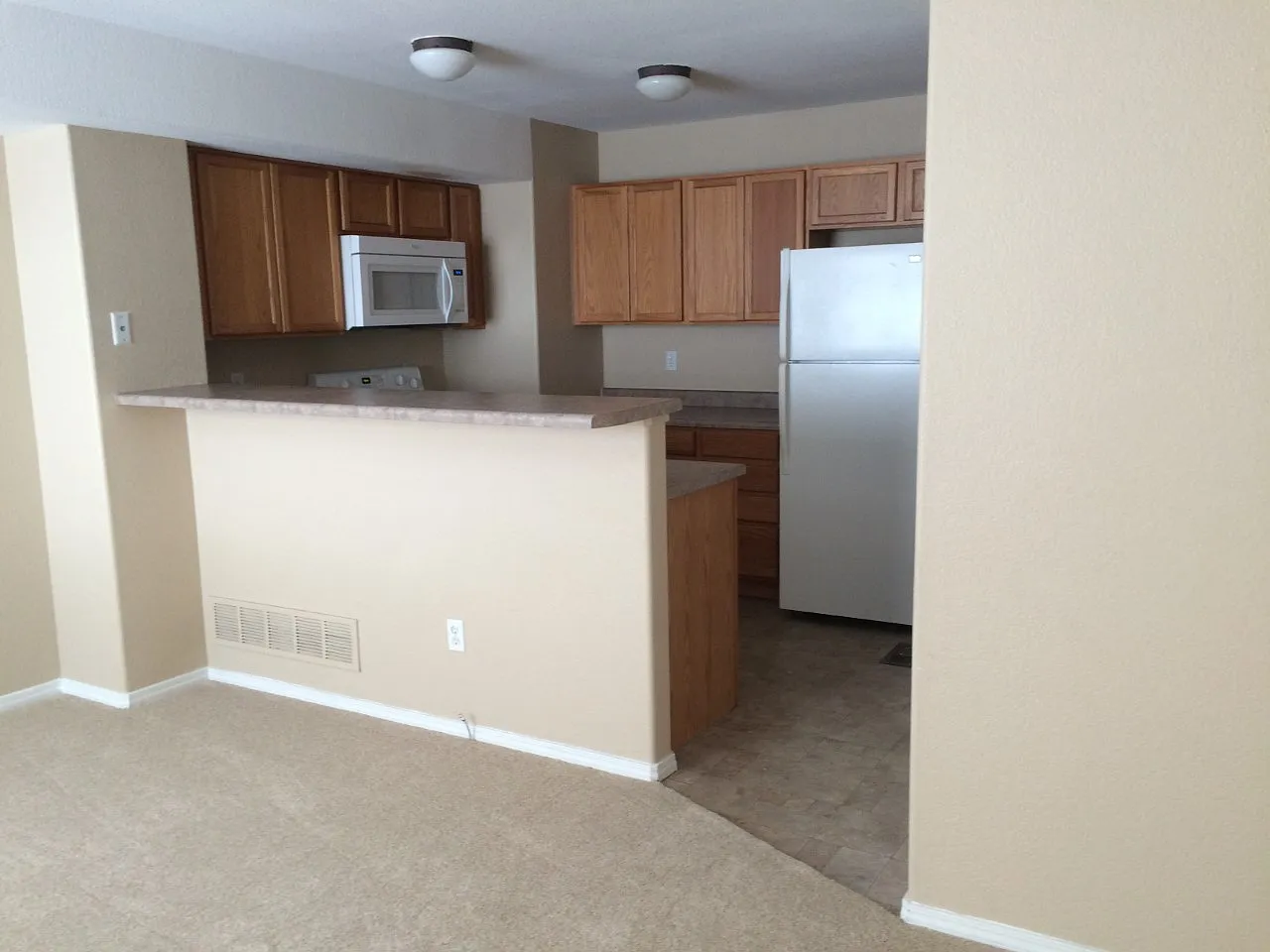 2281 Golden Gate Grv — Photo 4