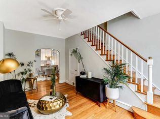 921 S 46th St, Philadelphia, PA 19143