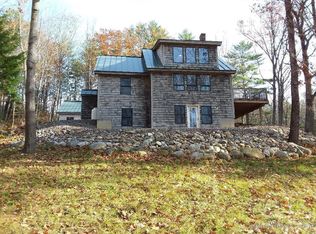 723 E River Rd, Skowhegan, ME 04976