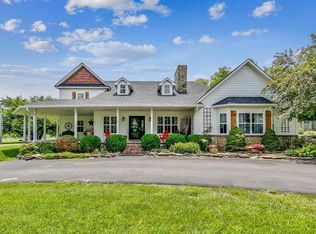 9689 SW 30th St, Towanda, KS 67144