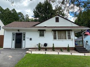 710 Cosby Rd, Utica, NY 13502