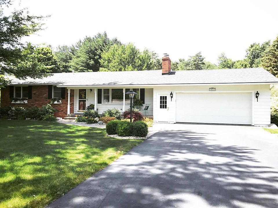 1st image of 3051 Riverwood Heights Dr