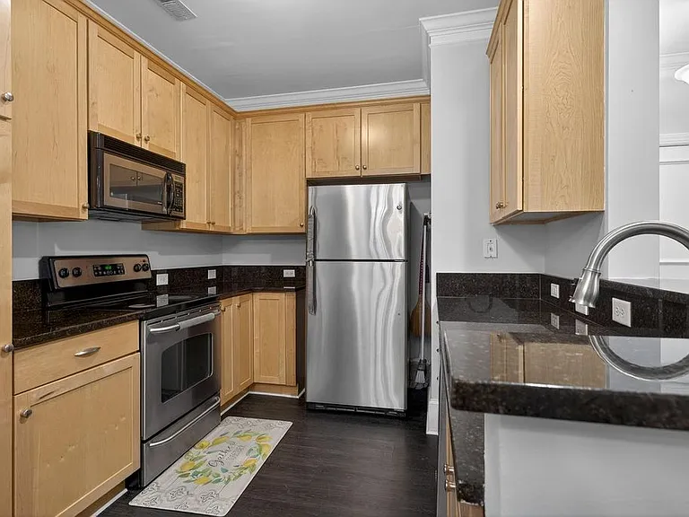 401 Finsbury St #102 — Photo 4