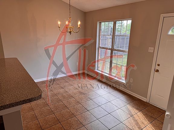 4th image of 5602 Kaitlyn Dr