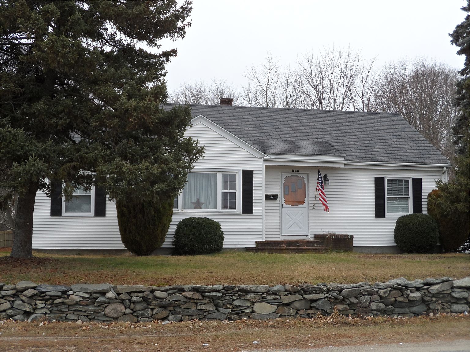 267 Gardners Neck Rd, Swansea, MA 02777 Zillow