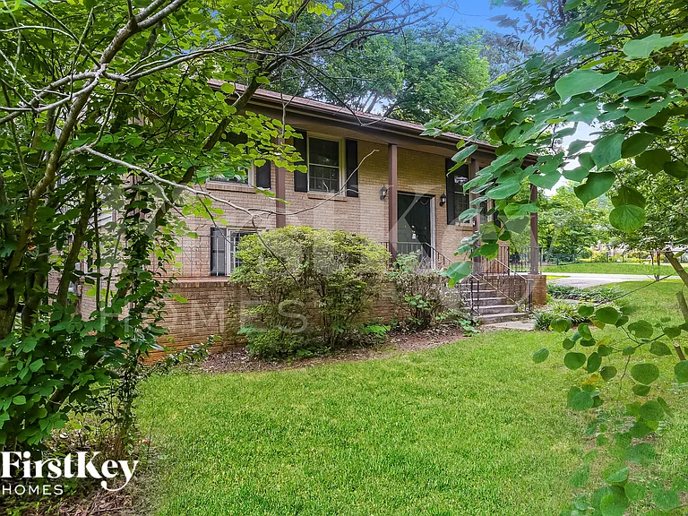 9208 Thayer Rd — Photo 2