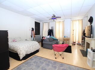 2004 Chestnut St APT 2F, Philadelphia, PA 19103