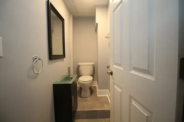 1/2 bath